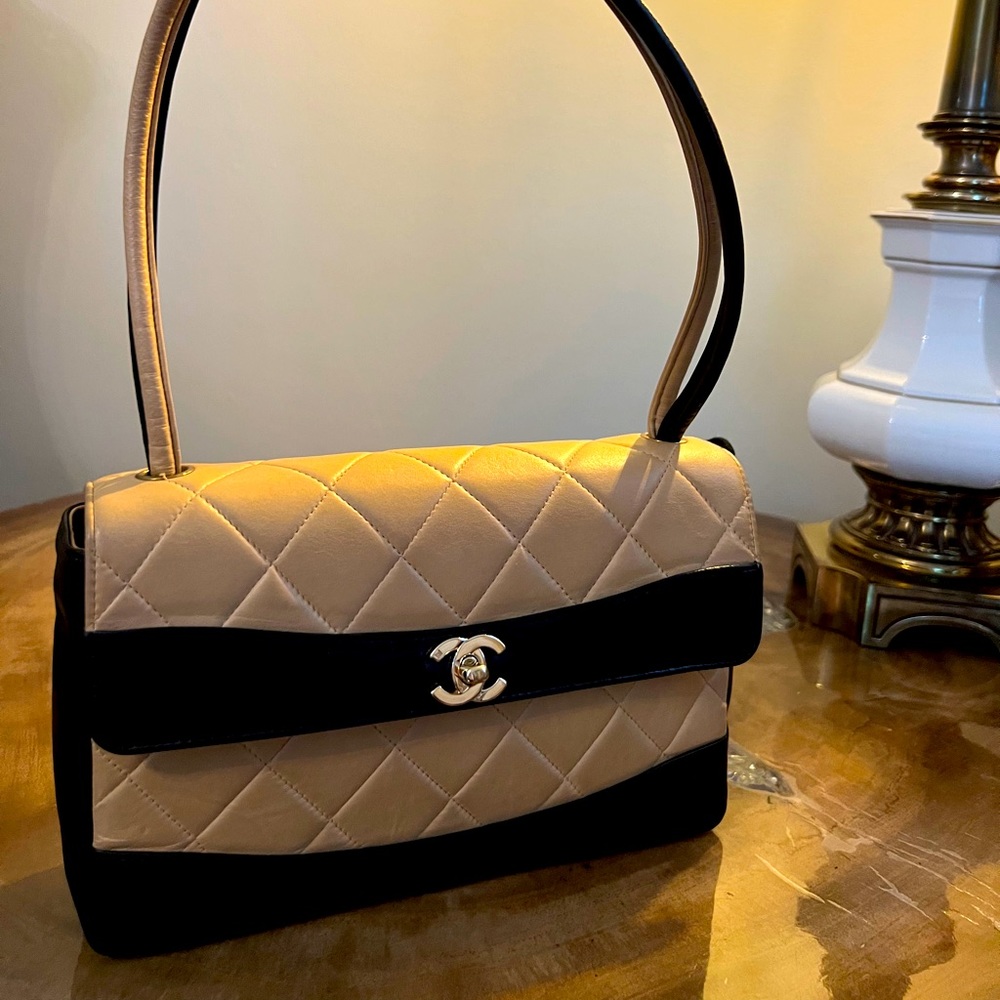 Vintage Cream and black lamb skin CHANEL evening bag